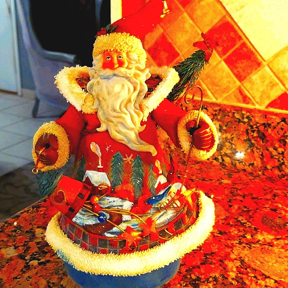 Very vintage 🎅 Santa